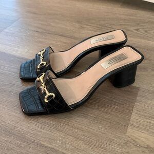 Steven by Steve Madden black kitten heel sandal